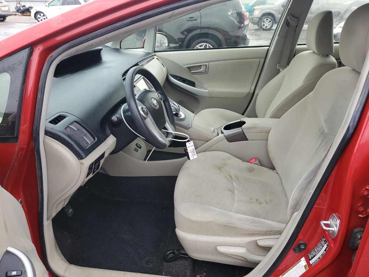 2012 Toyota Prius - Image 7