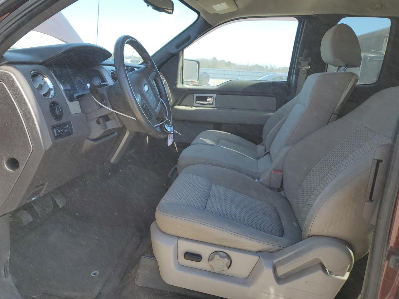 2010 Ford F-150 - Image 7