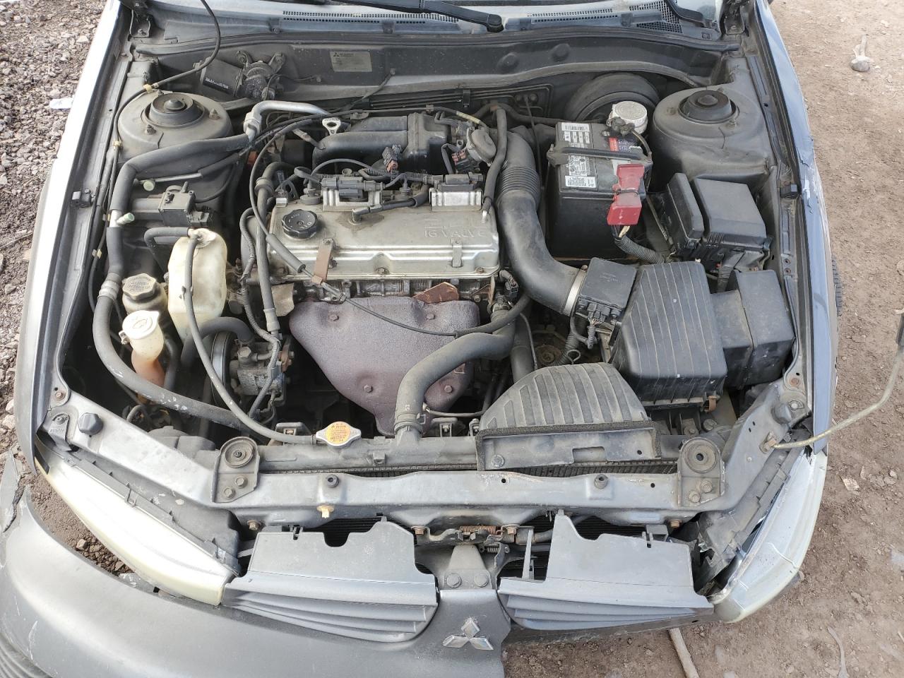 2003 Mitsubishi Galant - Image 12