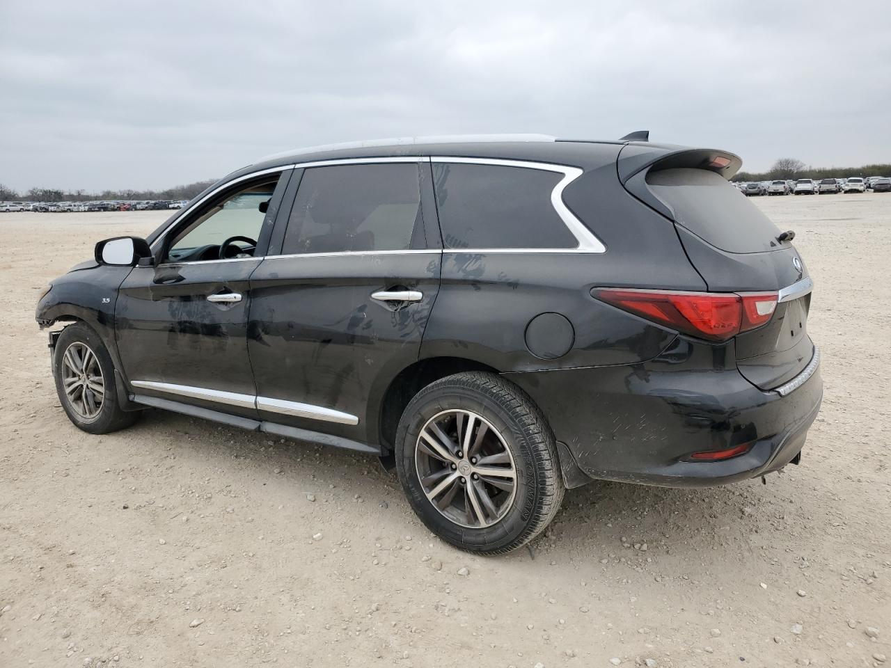 2016 Infiniti QX60 - Image 2