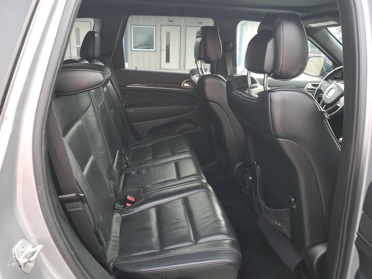2014 Jeep Grand Cherokee - Image 11