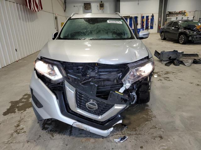  NISSAN ROGUE 2019 Srebrny