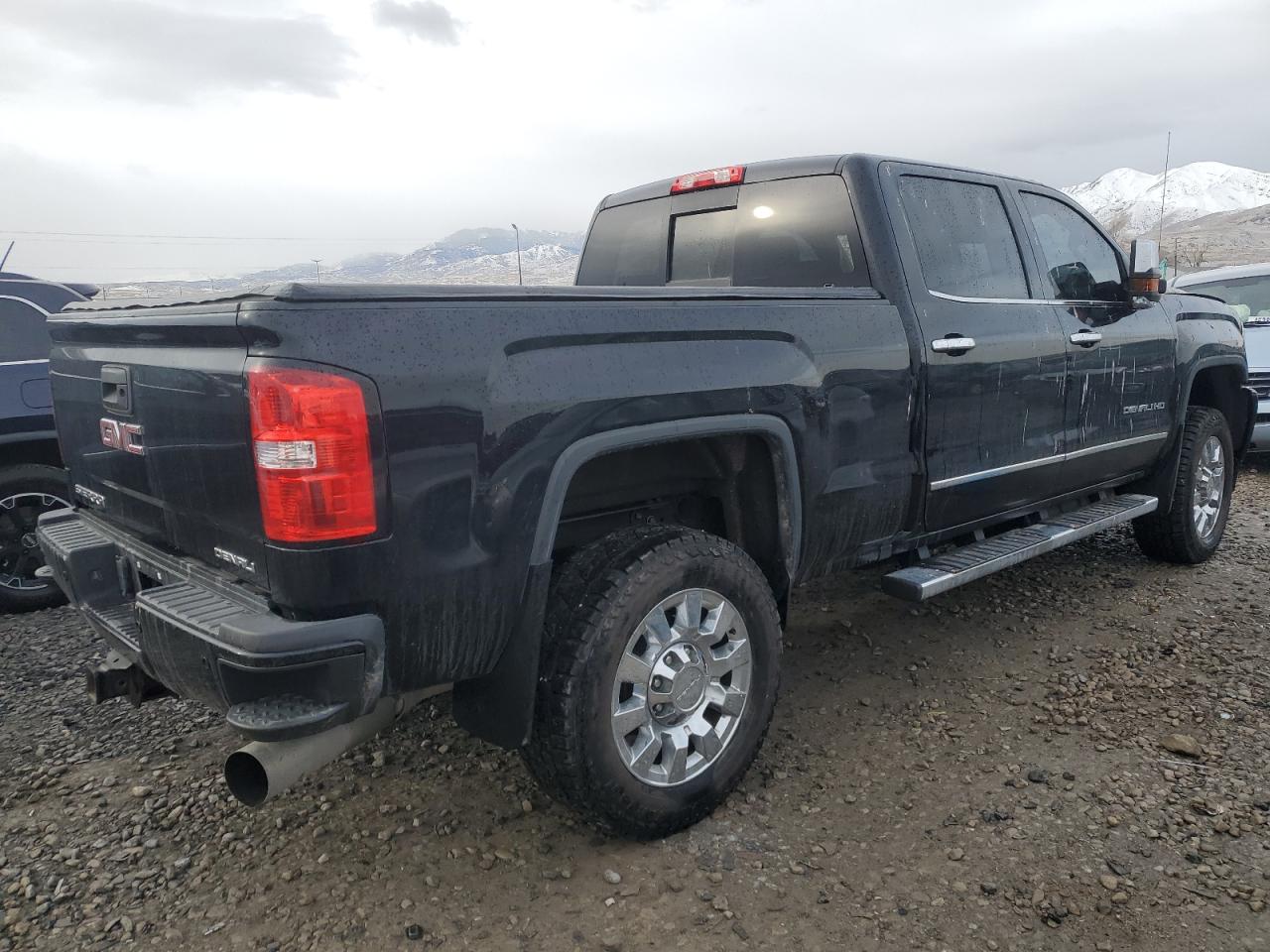 2019 GMC Sierra - Image 3