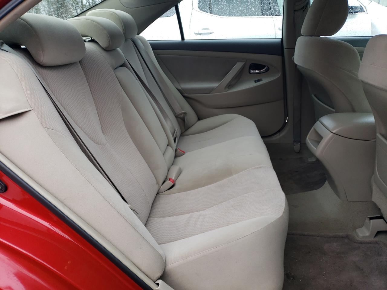 2010 Toyota Camry - Image 10