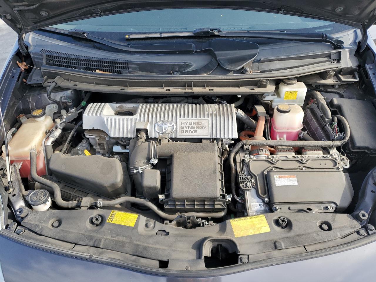 2013 Toyota Prius - Image 11