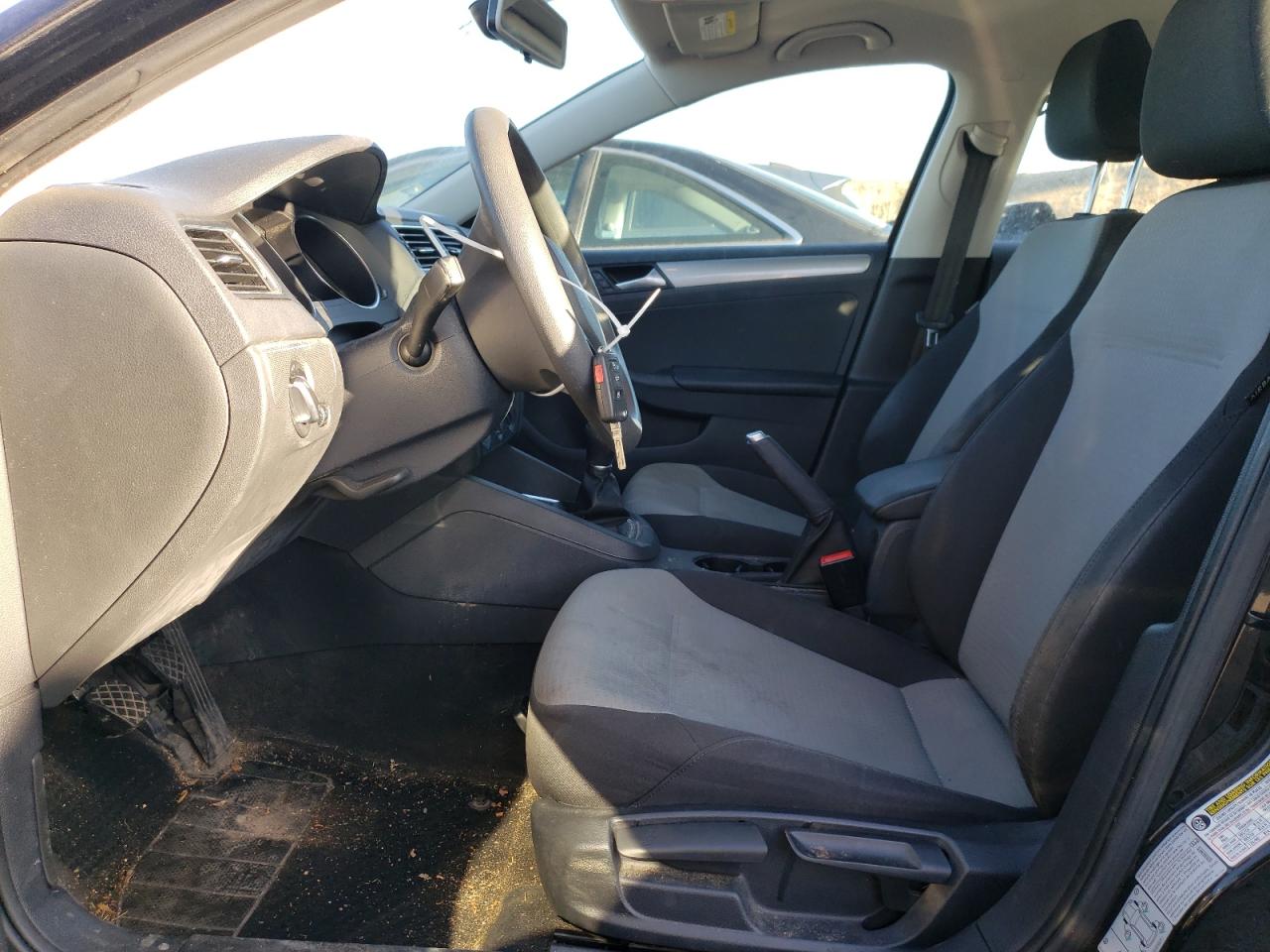 2017 Volkswagen Jetta - Image 7