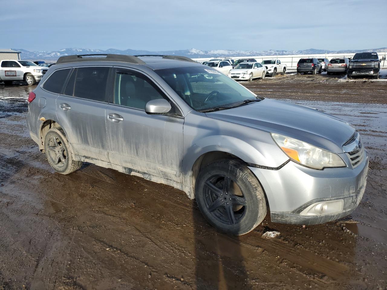 2010 Subaru Outback - Image 4