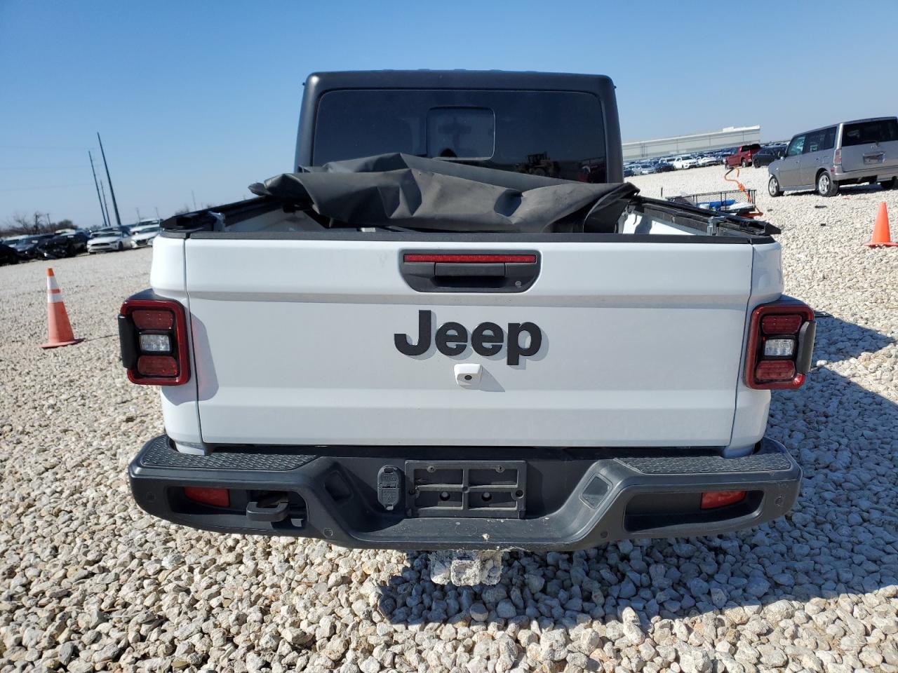 2020 Jeep Gladiator - Image 6