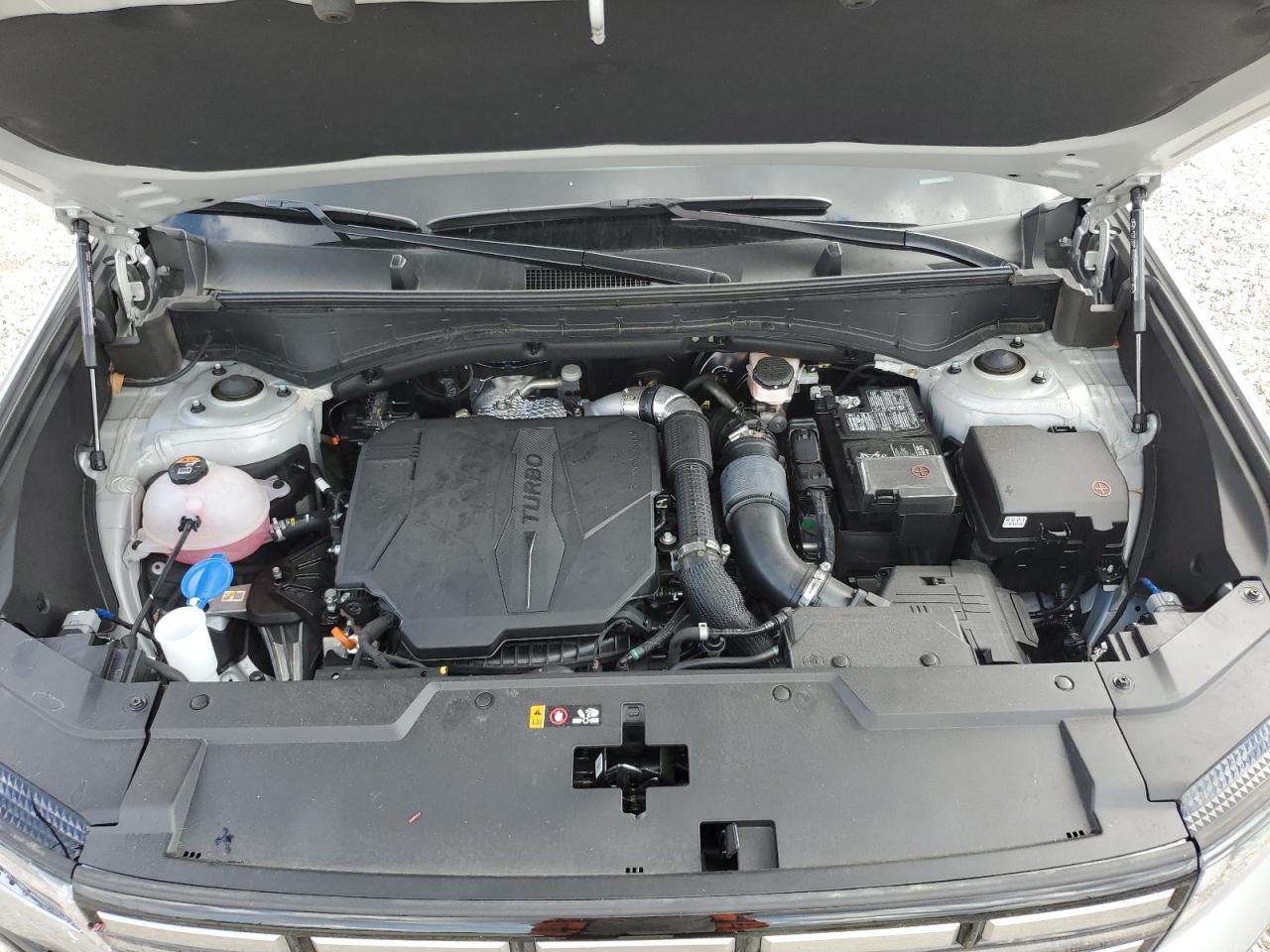 2024 Hyundai Santa Fe - Image 12