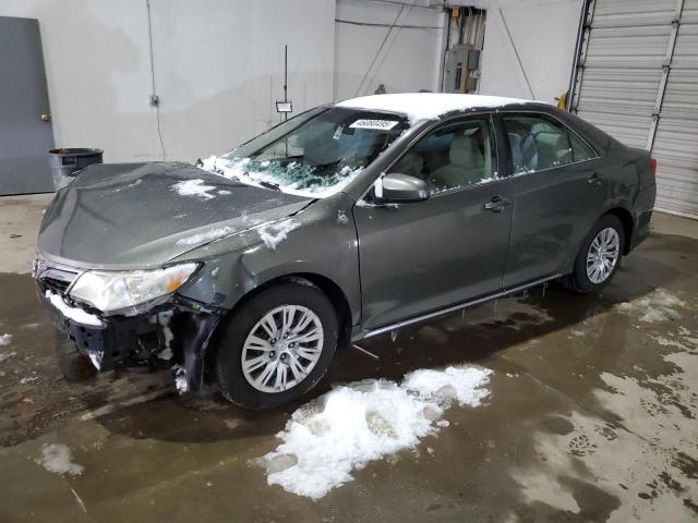 Sedans TOYOTA CAMRY 2014 Zielony