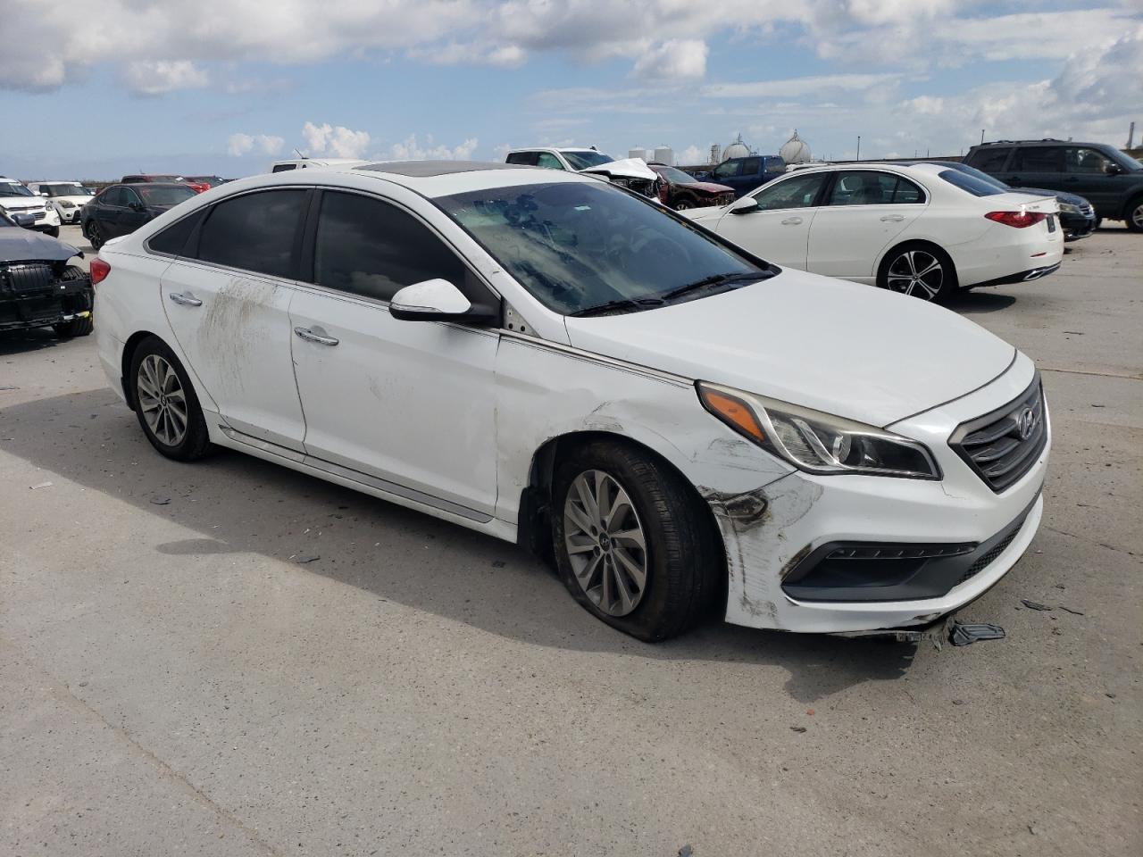 2017 Hyundai Sonata - Image 4