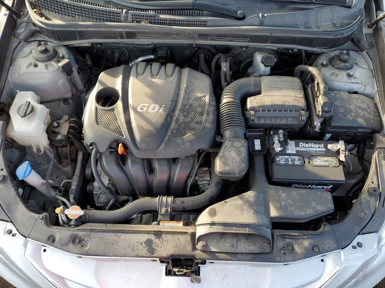 2012 Hyundai Sonata - Image 11