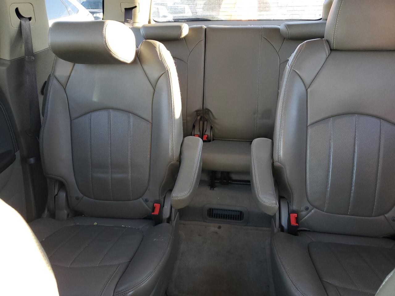 2014 GMC Acadia - Image 10