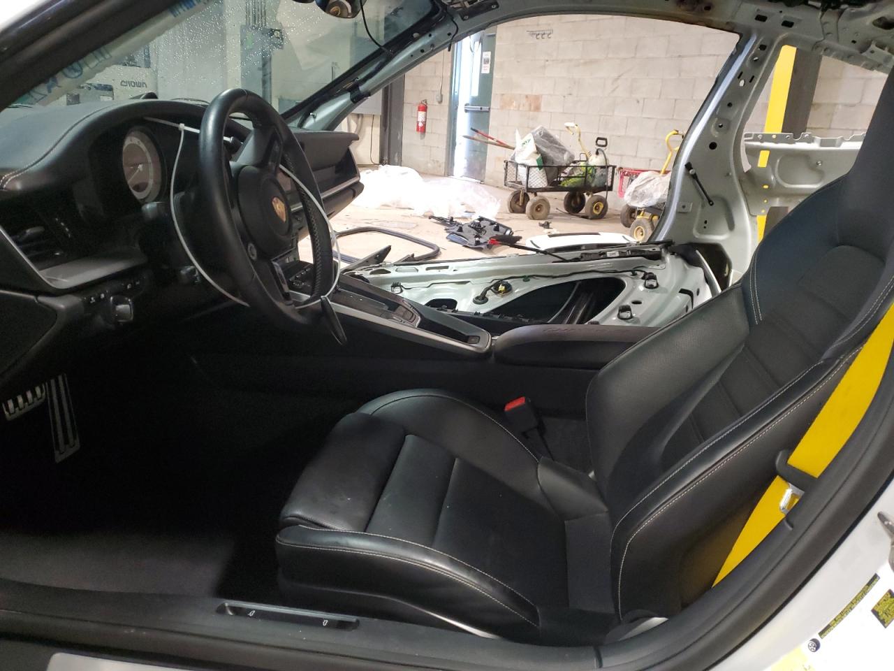 2021 Porsche 911 - Image 7
