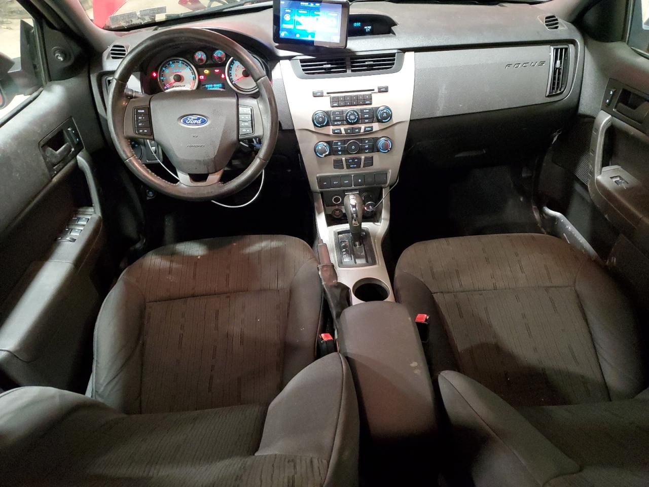 2010 Ford Focus - Image 8