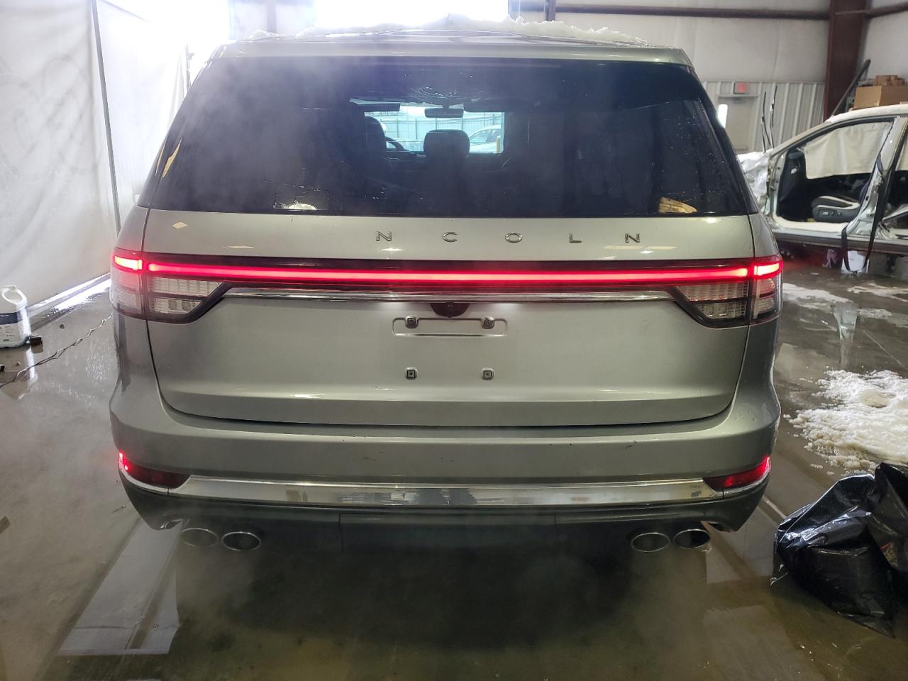 2020 Lincoln Aviator - Image 6