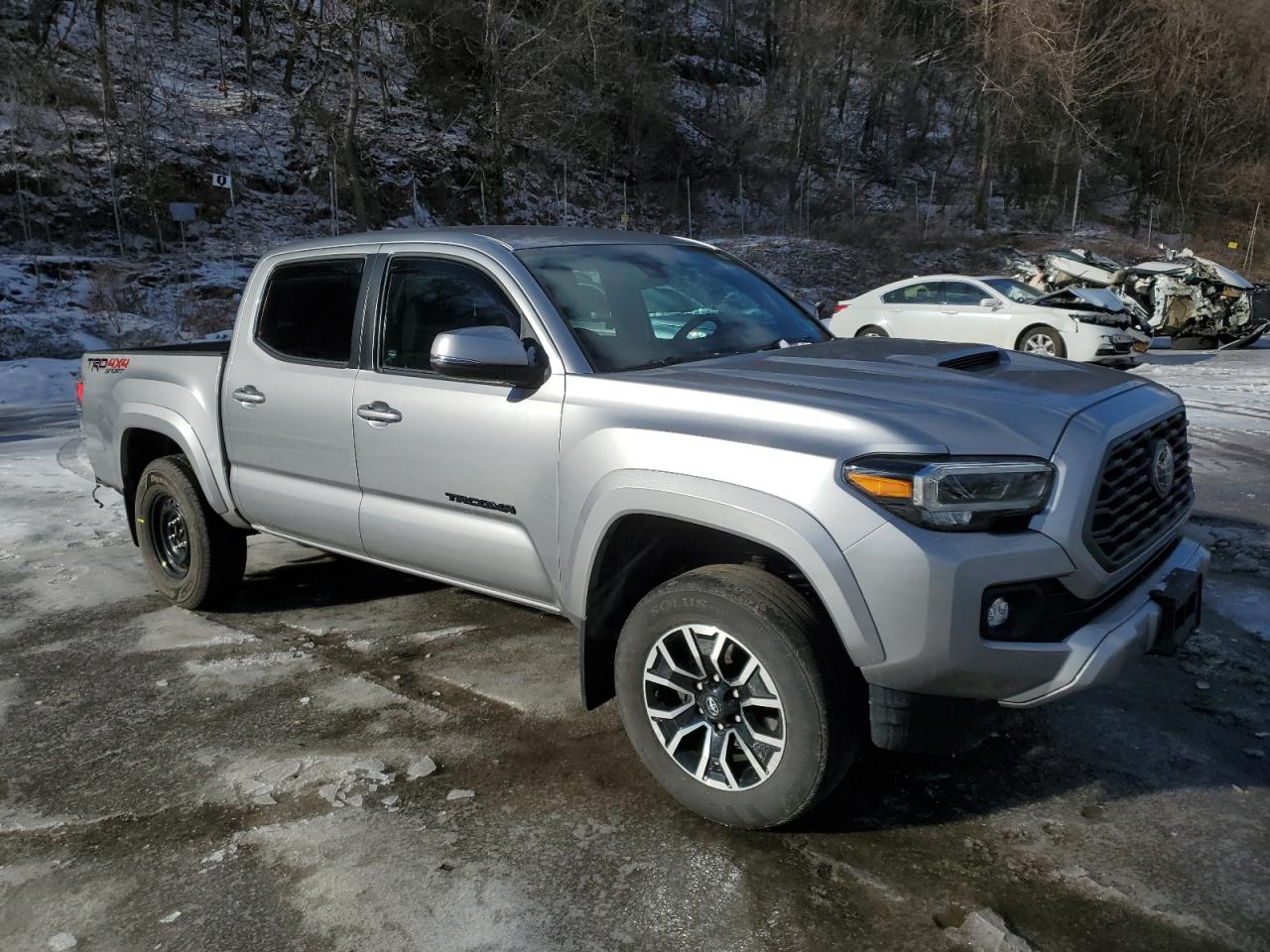 2021 Toyota Tacoma - Image 4