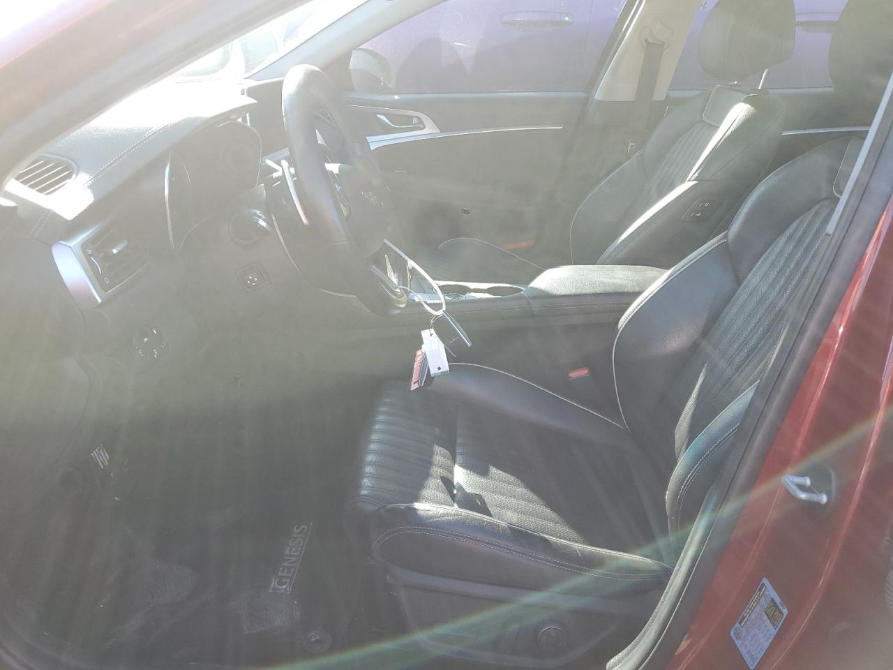 2021 Genesis G70 - Image 7