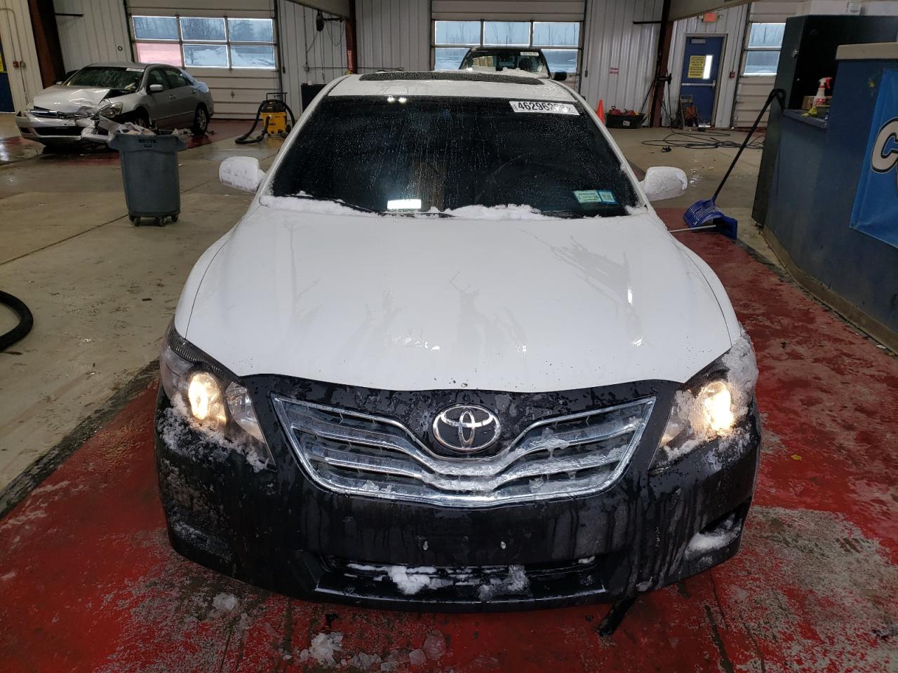 2010 Toyota Camry - Image 5