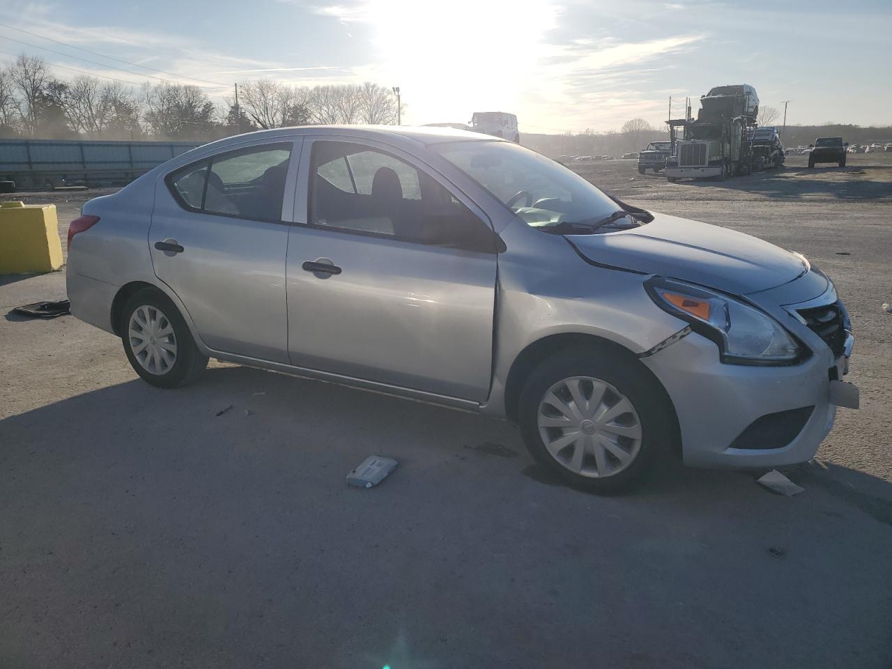 2015 Nissan Versa - Image 4