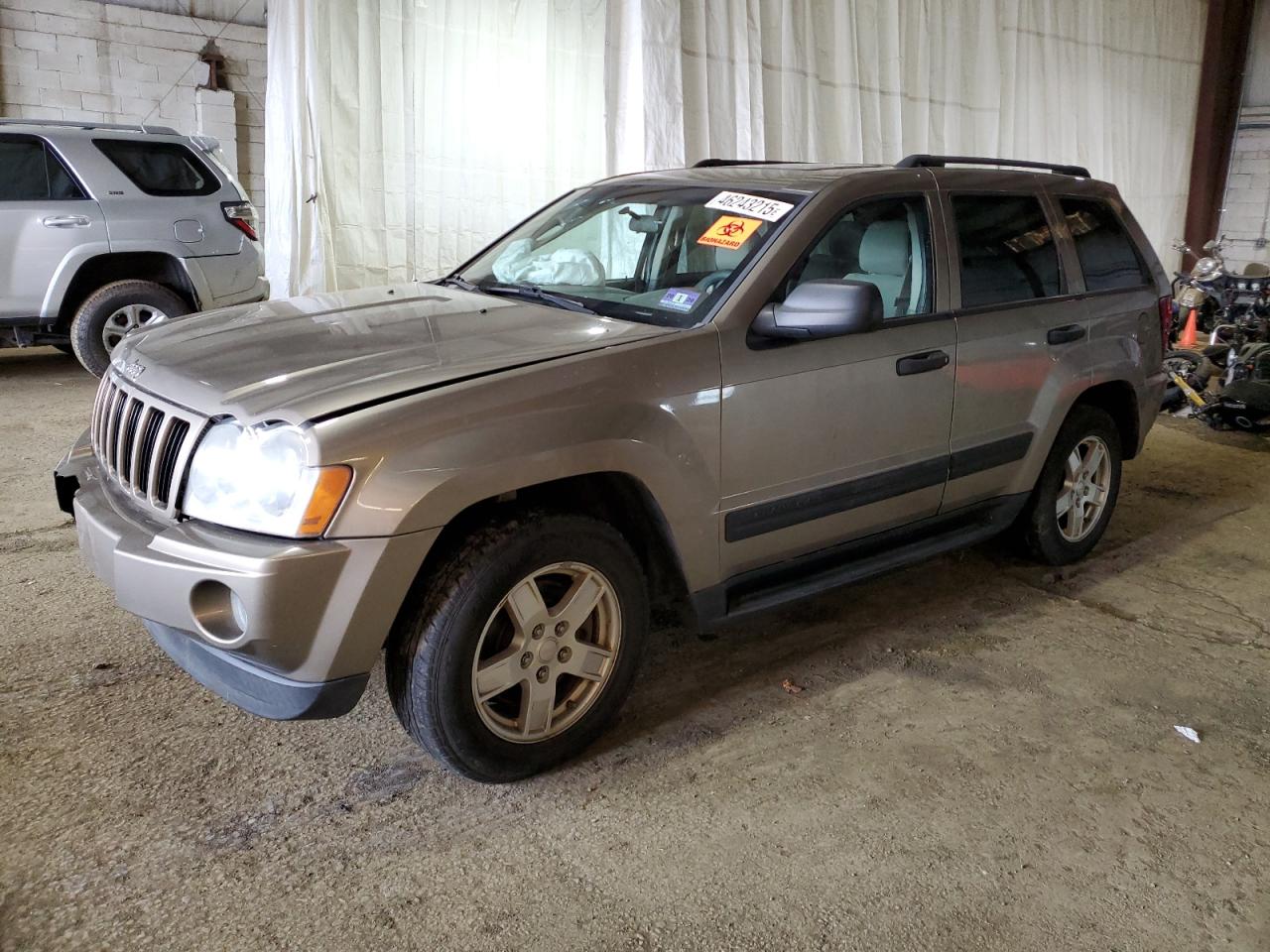 2006 Jeep Grand Cherokee - Image 1