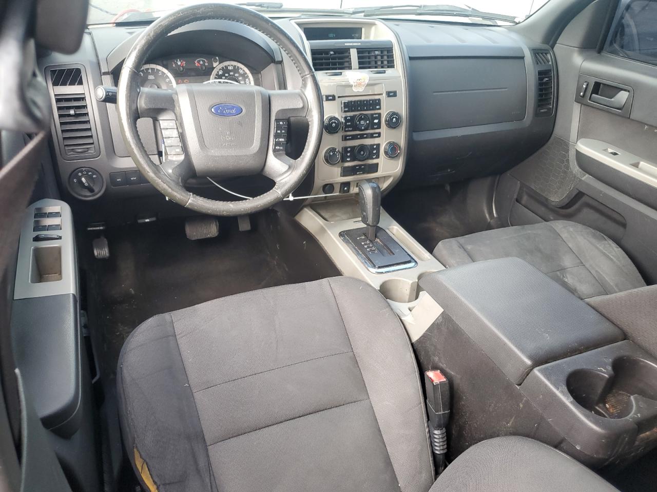 2010 Ford Escape - Image 8