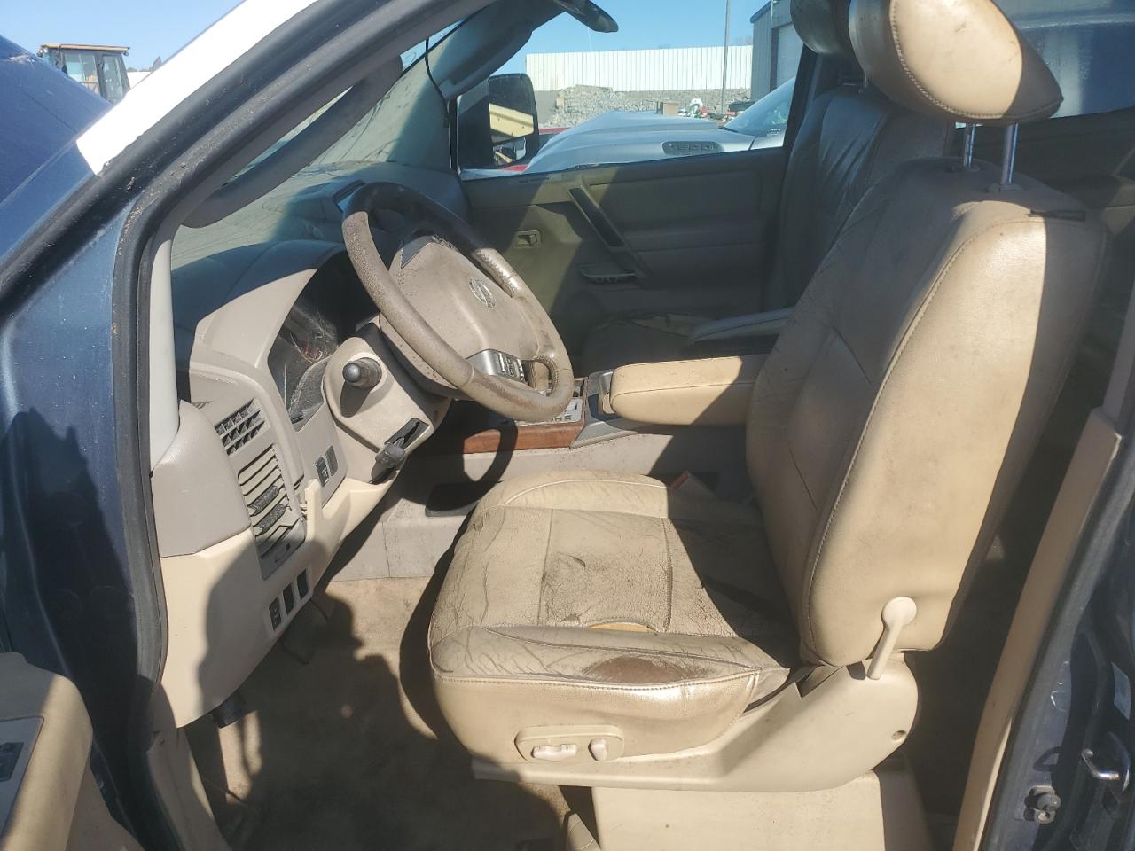 2011 Nissan Titan - Image 7