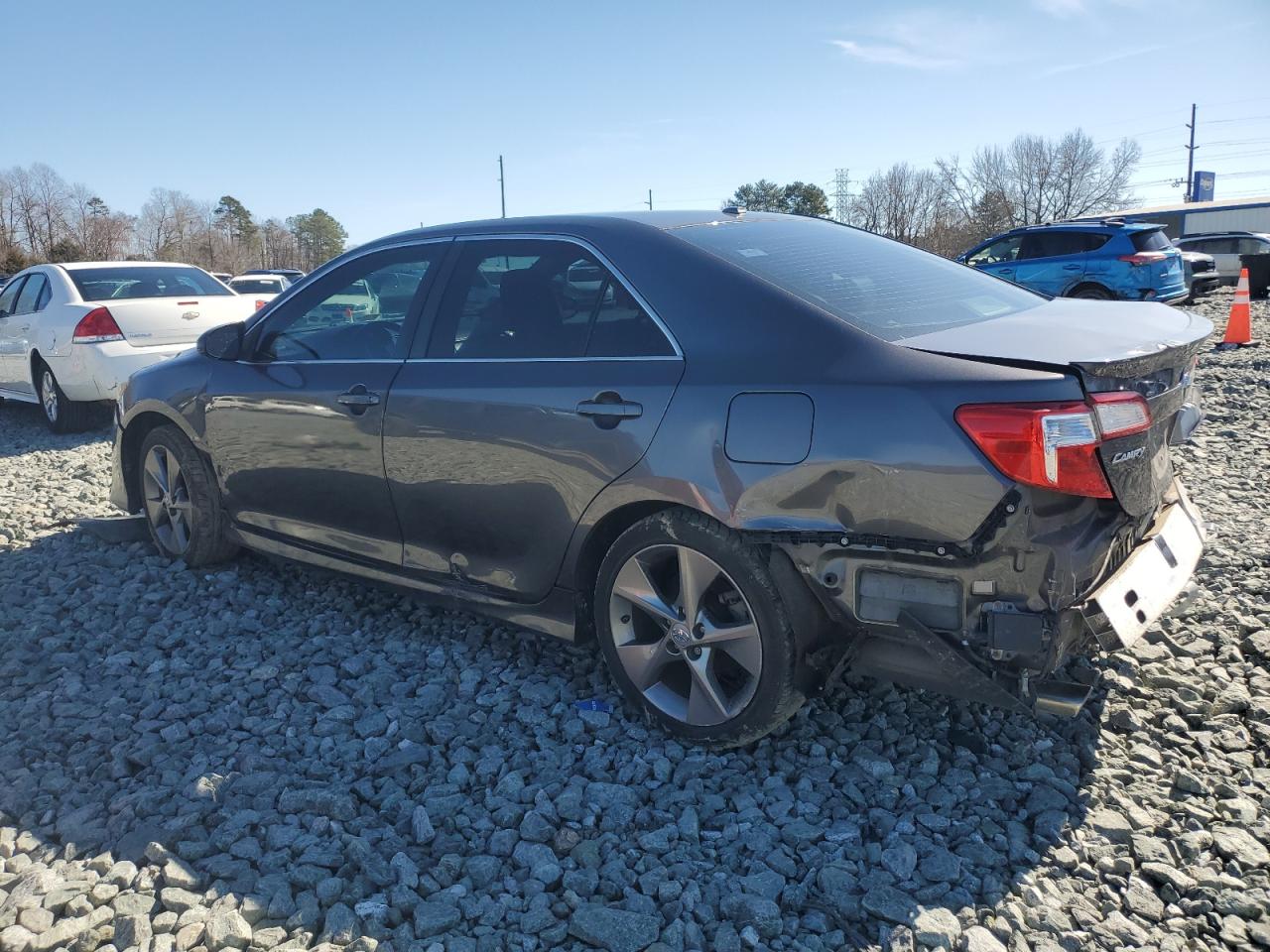 2014 Toyota Camry - Image 2