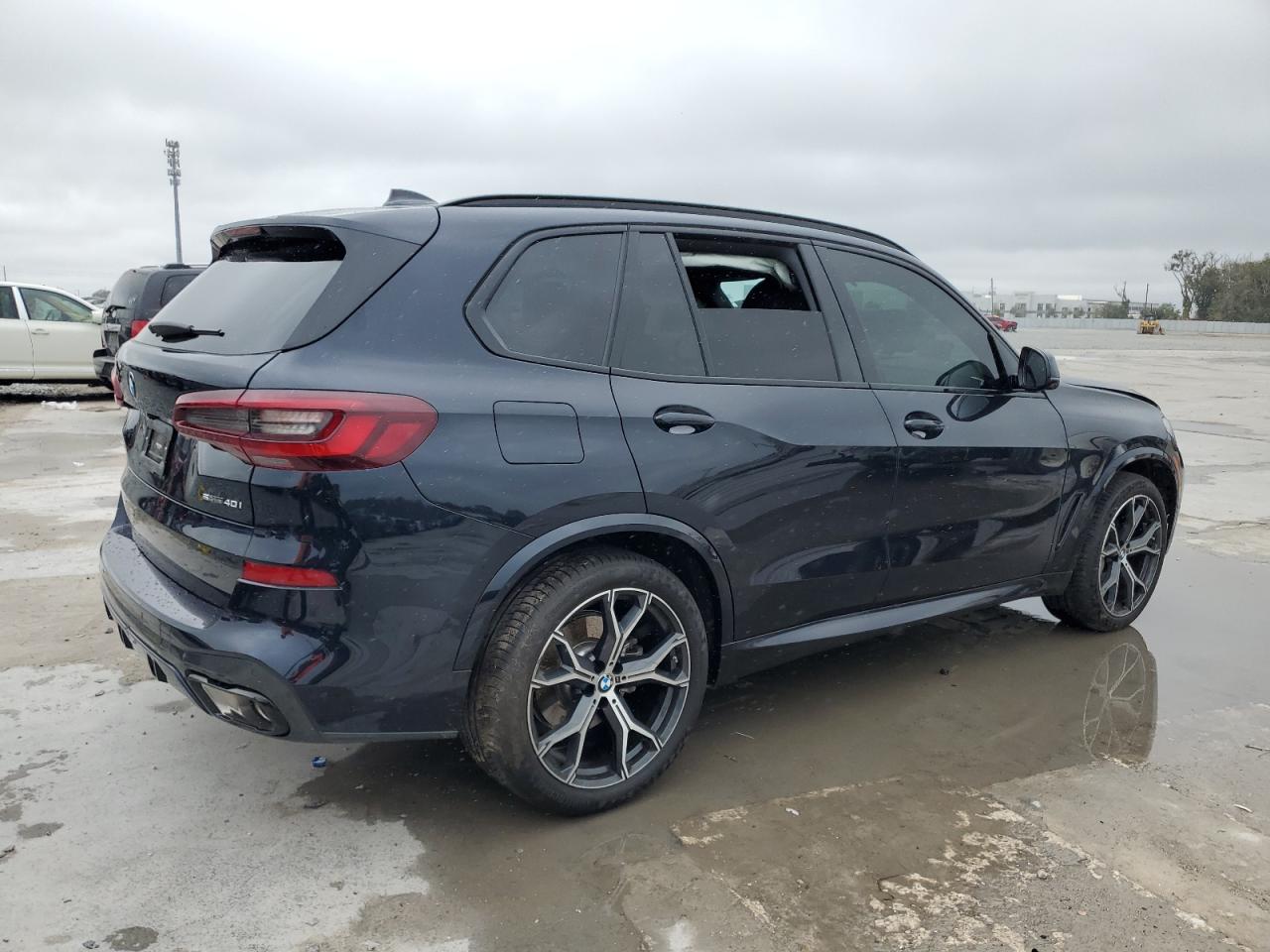 2023 BMW X5 - Image 3