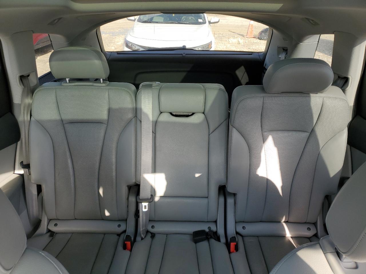 2017 Audi Q7 - Image 10