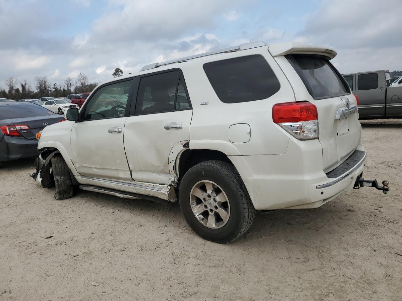 2013 Toyota 4Runner - Image 2