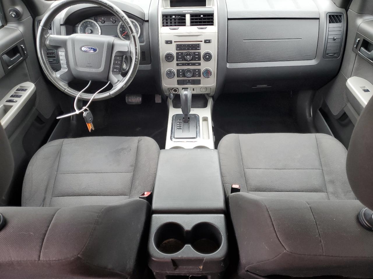 2010 Ford Escape - Image 8