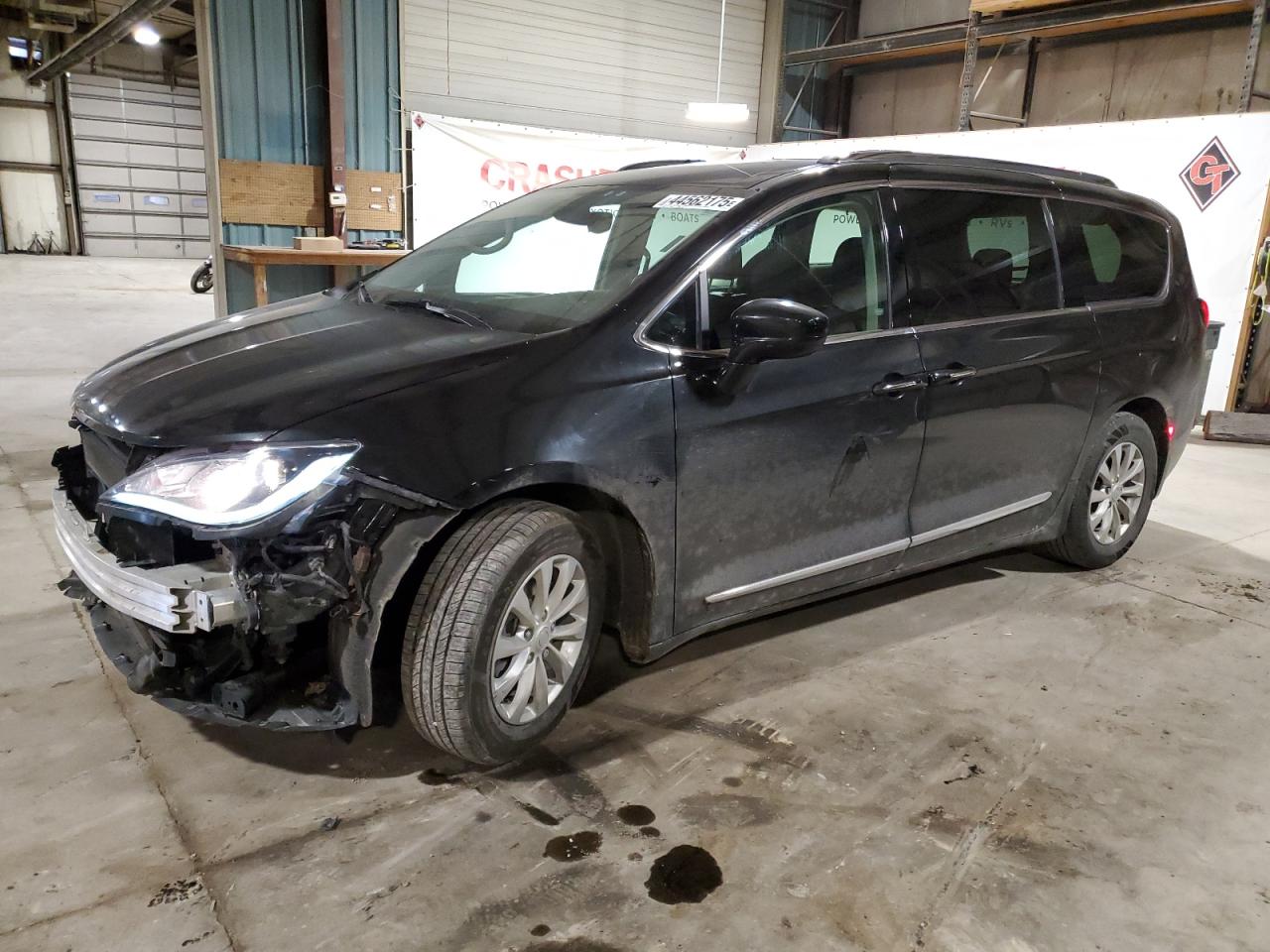 2018 Chrysler Pacifica - Image 1