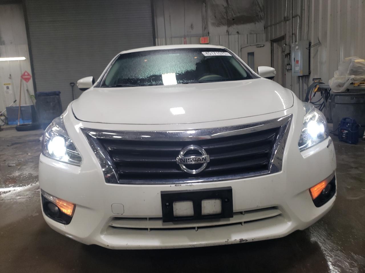 2014 Nissan Altima - Image 5