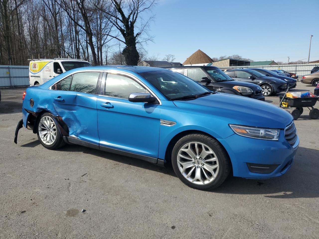 2015 Ford Taurus - Image 4