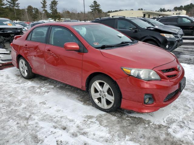  TOYOTA COROLLA 2013 Красный