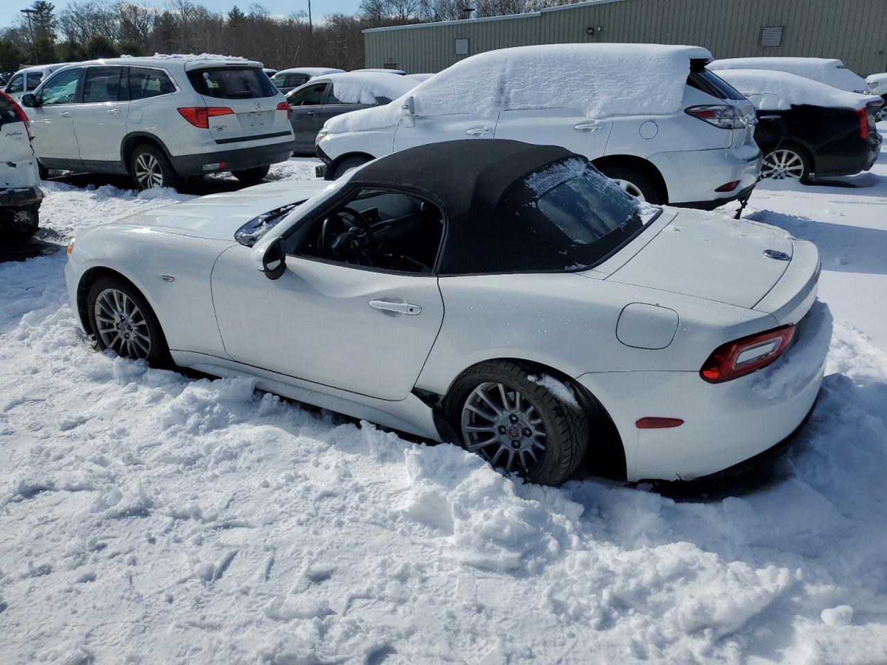 2018 Fiat 124 Spider - Image 2