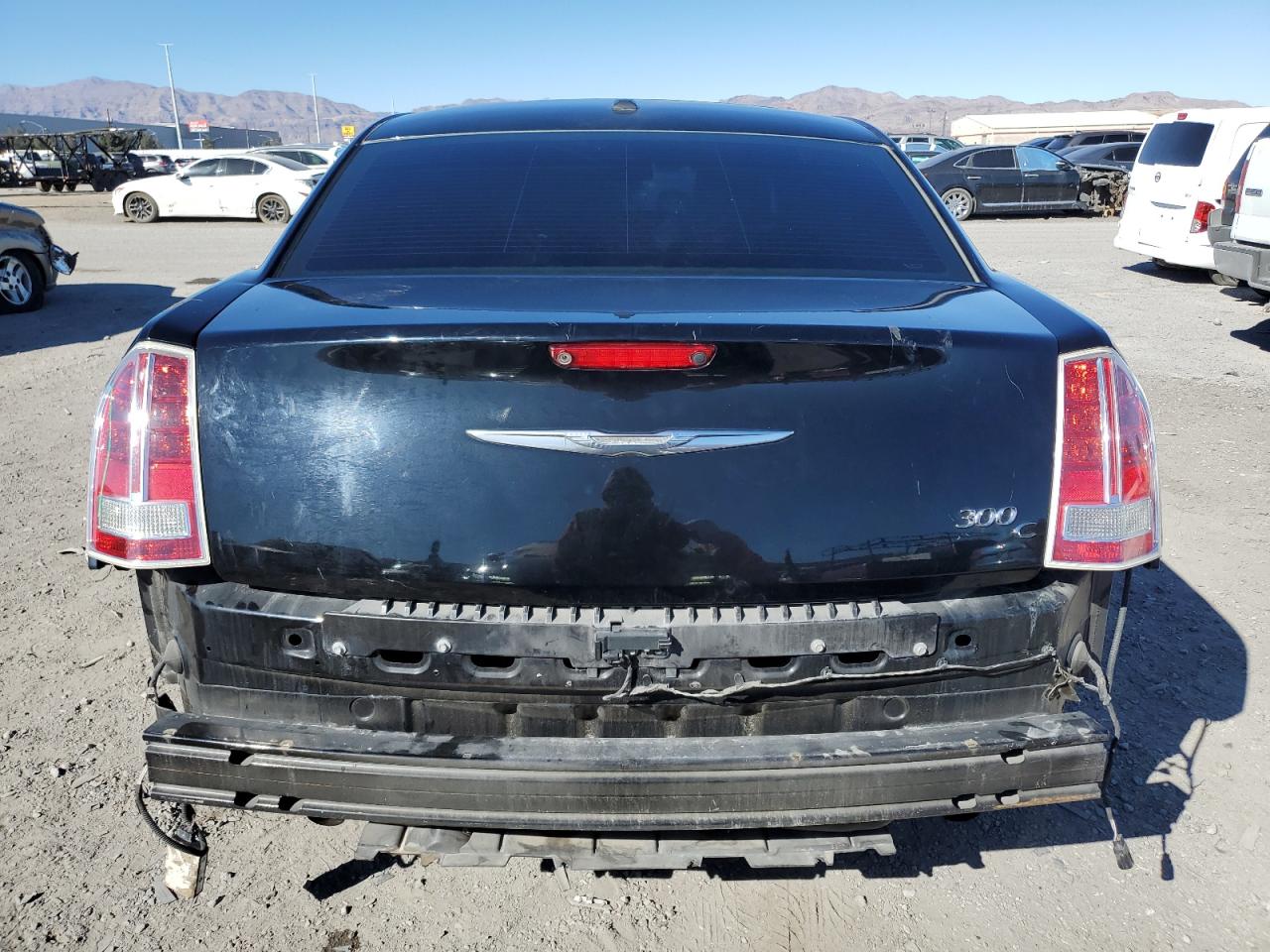 2011 Chrysler 300 - Image 6
