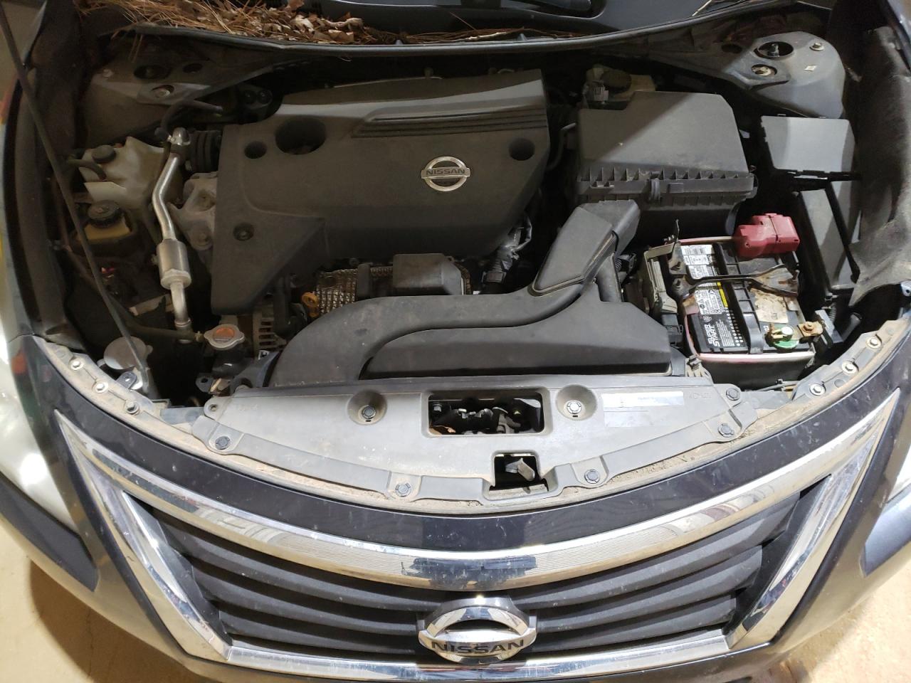 2015 Nissan Altima - Image 11