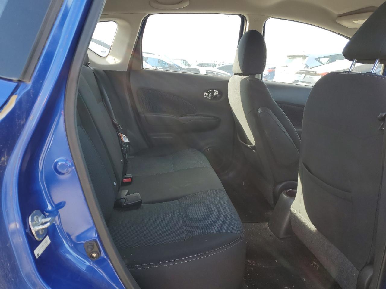 2015 Nissan Versa - Image 10