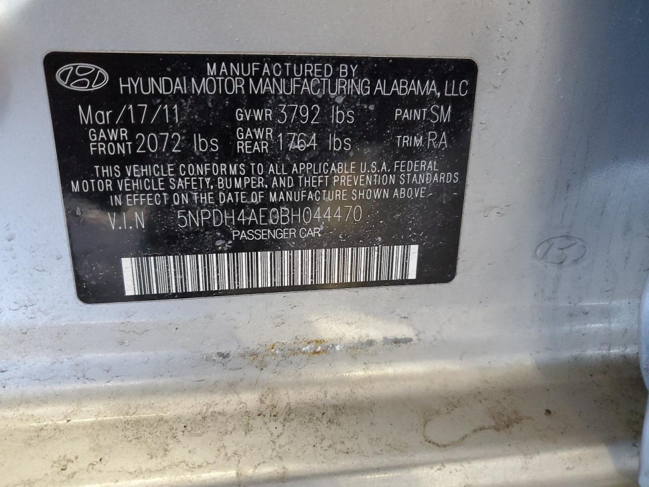 2011 Hyundai Elantra - Image 12