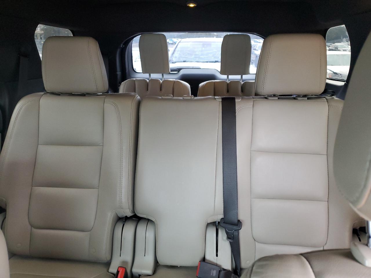 2015 Ford Explorer - Image 10