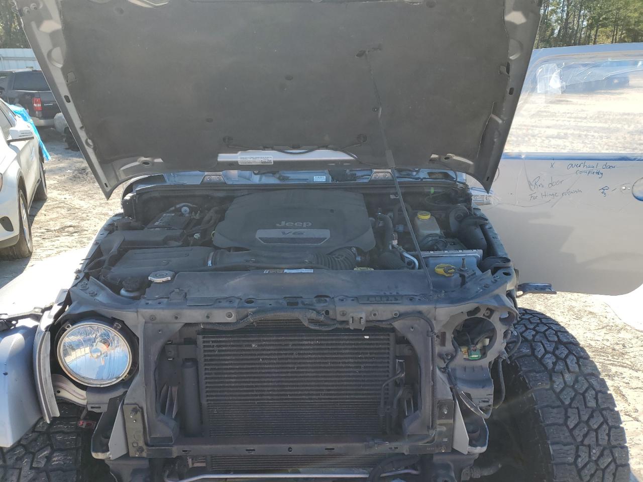 2015 Jeep Wrangler - Image 11
