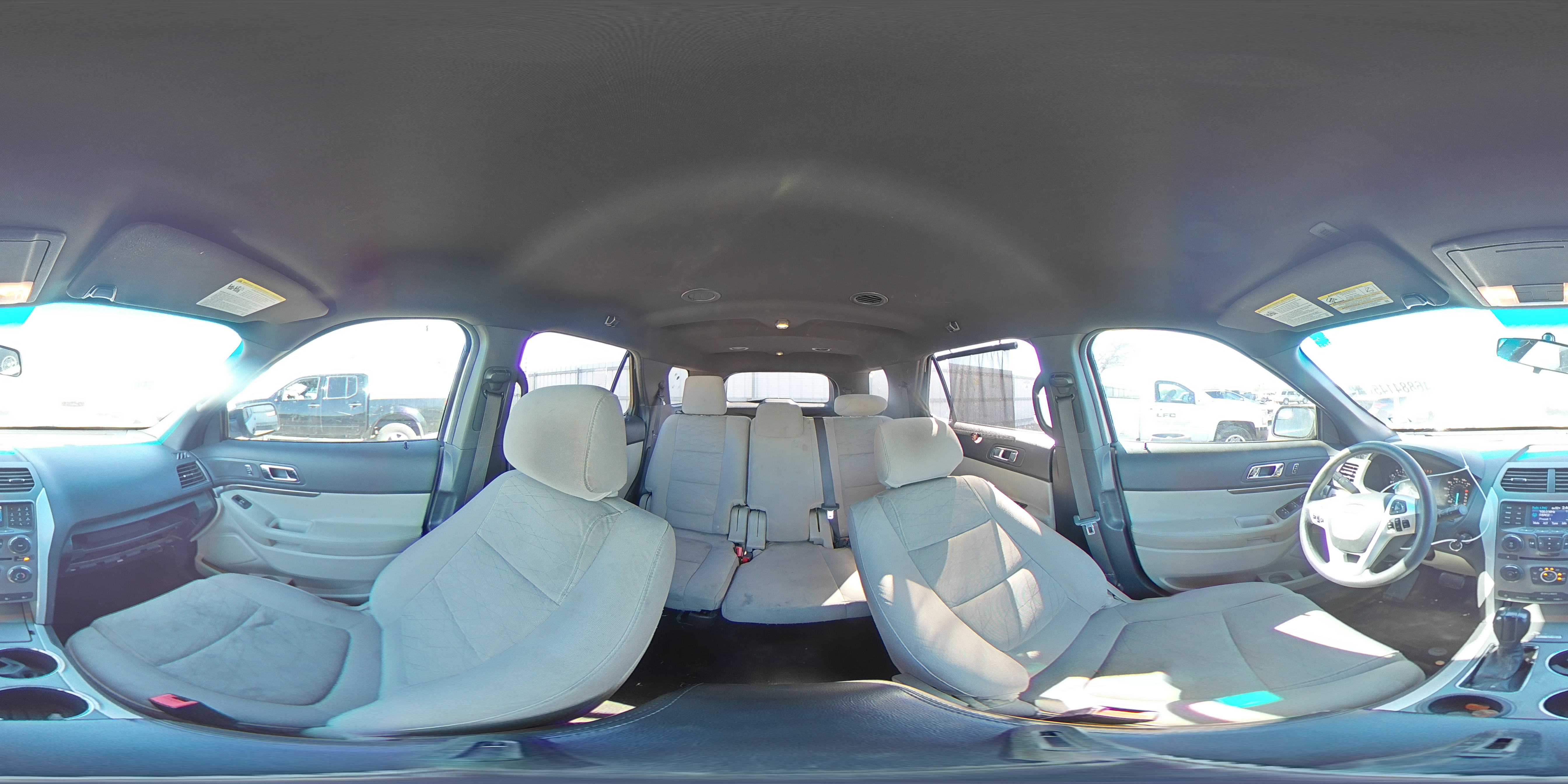 2014 Ford Explorer - Image 13