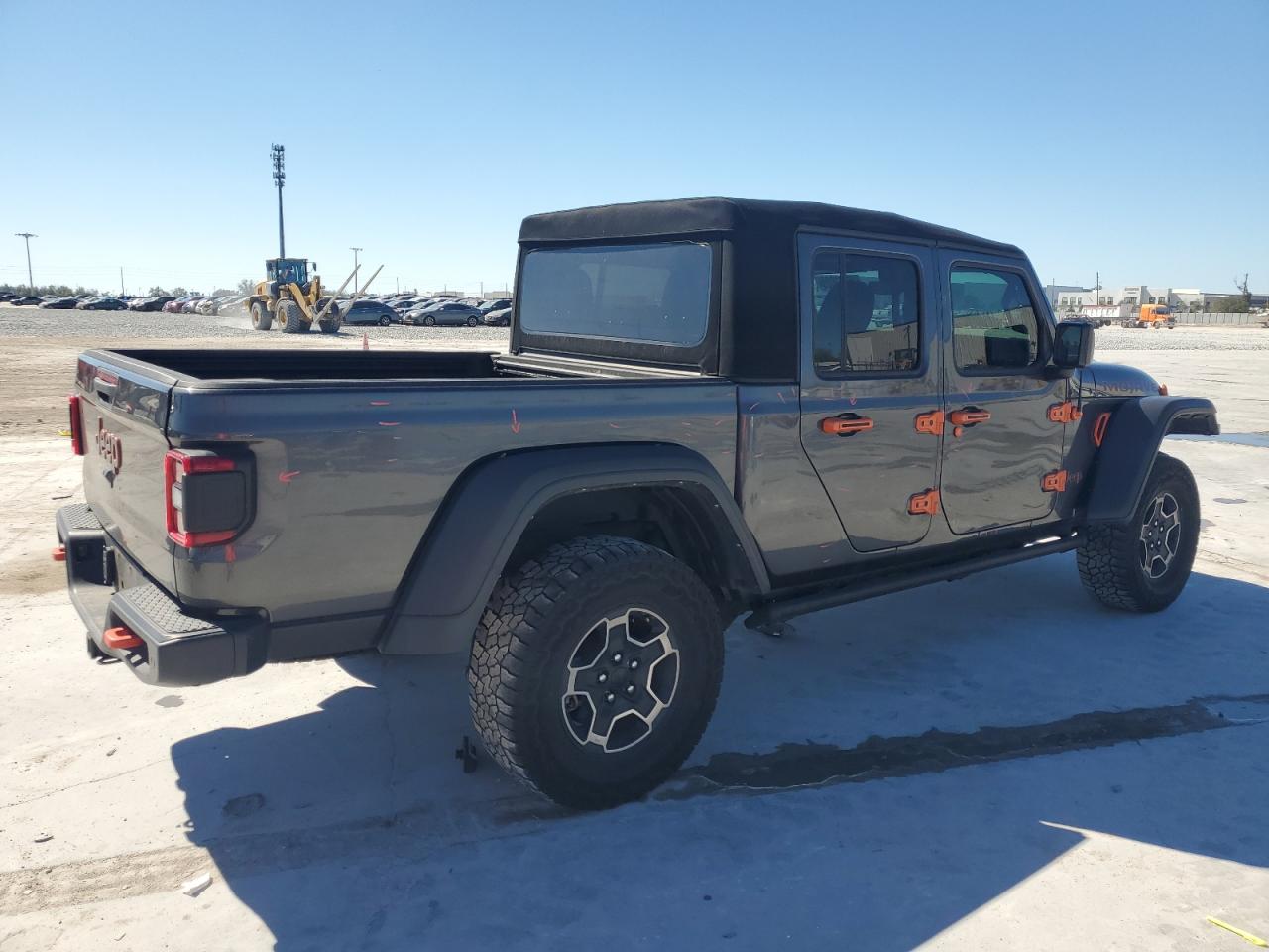 2021 Jeep Gladiator - Image 3