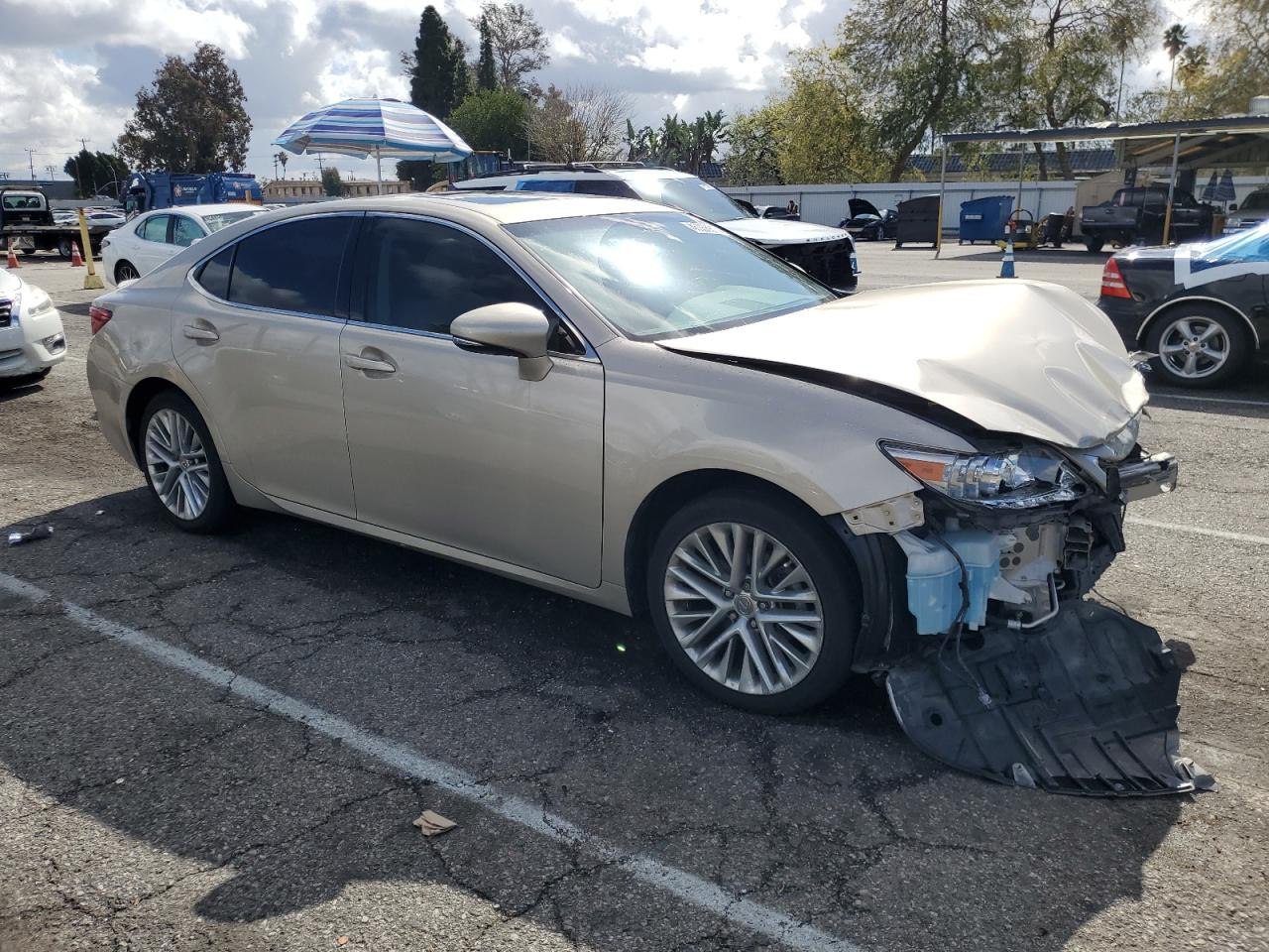 2014 Lexus ES - Image 4