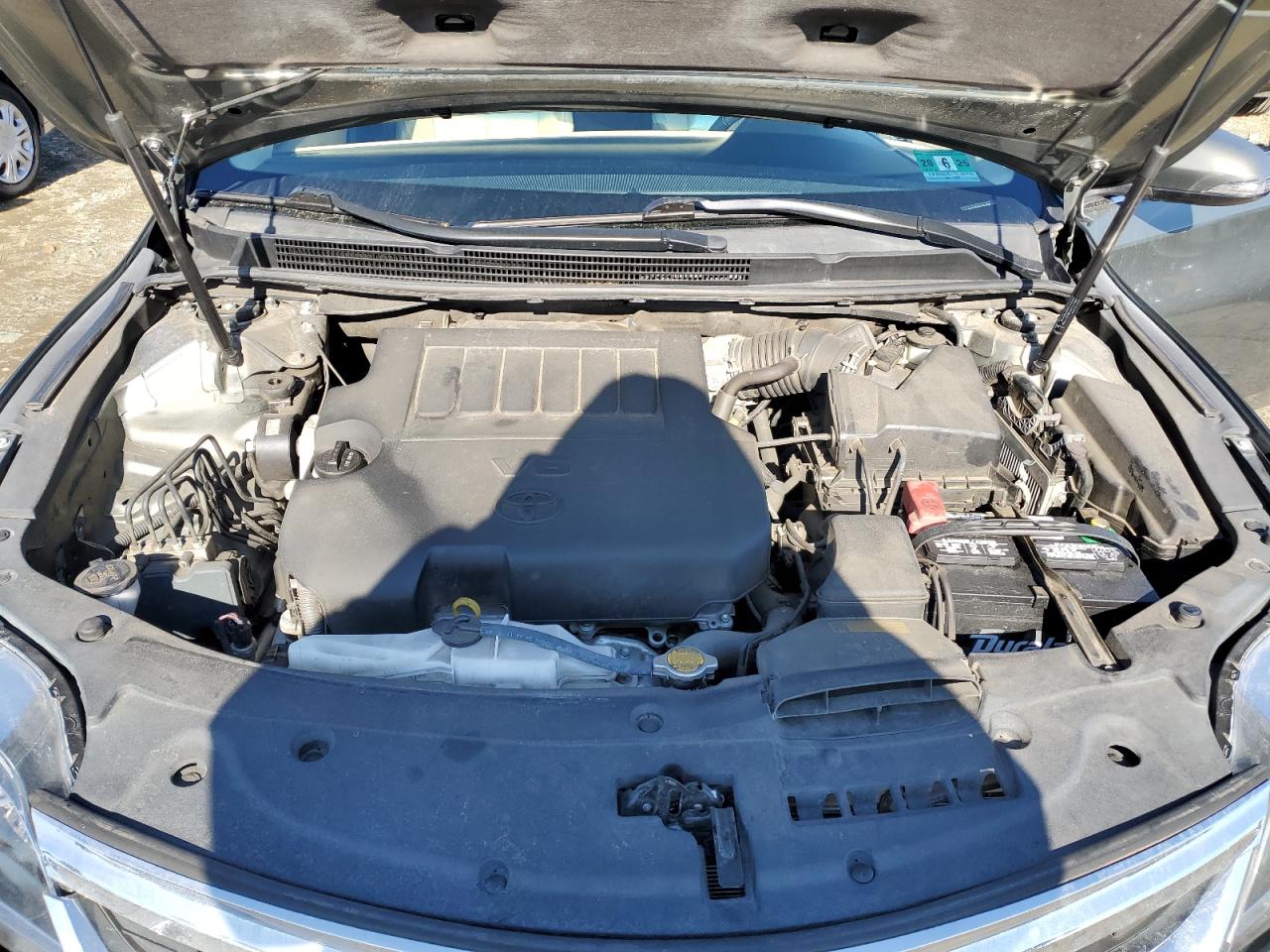 2014 Toyota Avalon - Image 11