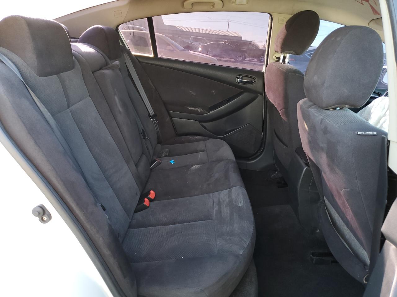 2009 Nissan Altima - Image 11