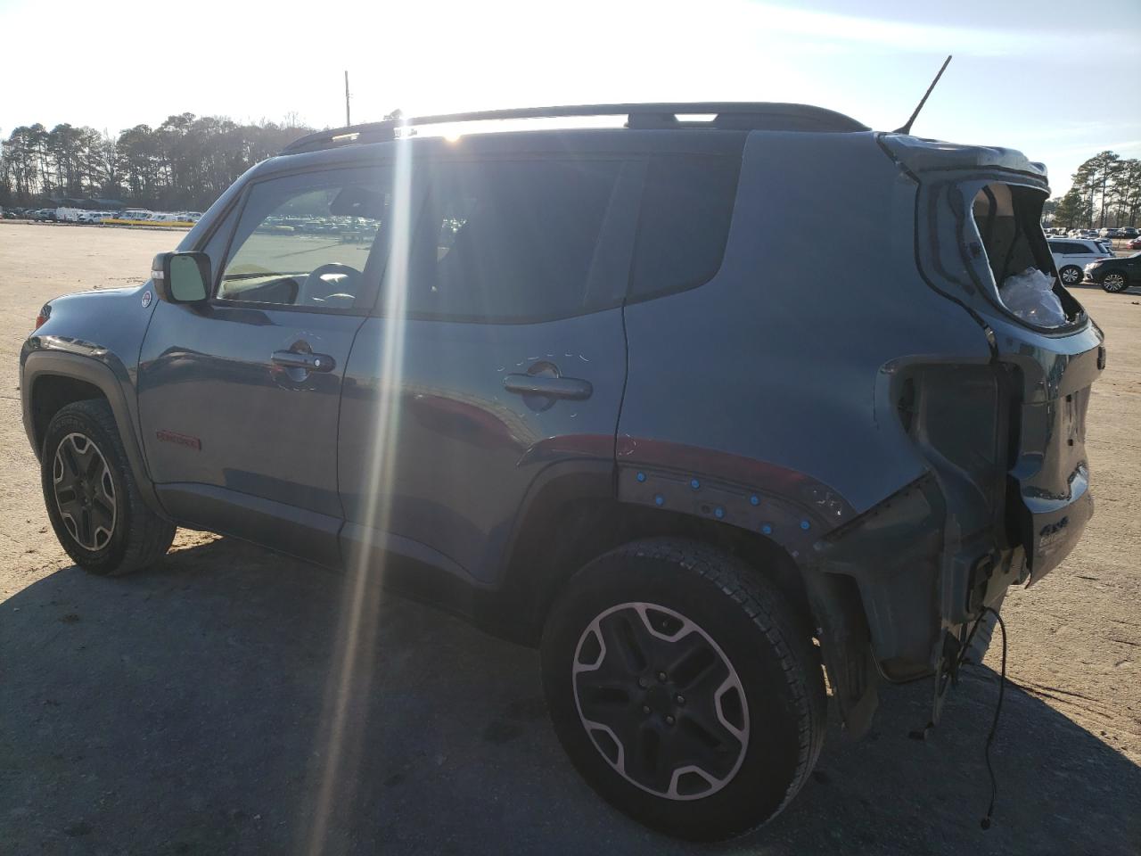 2017 Jeep Renegade - Image 2