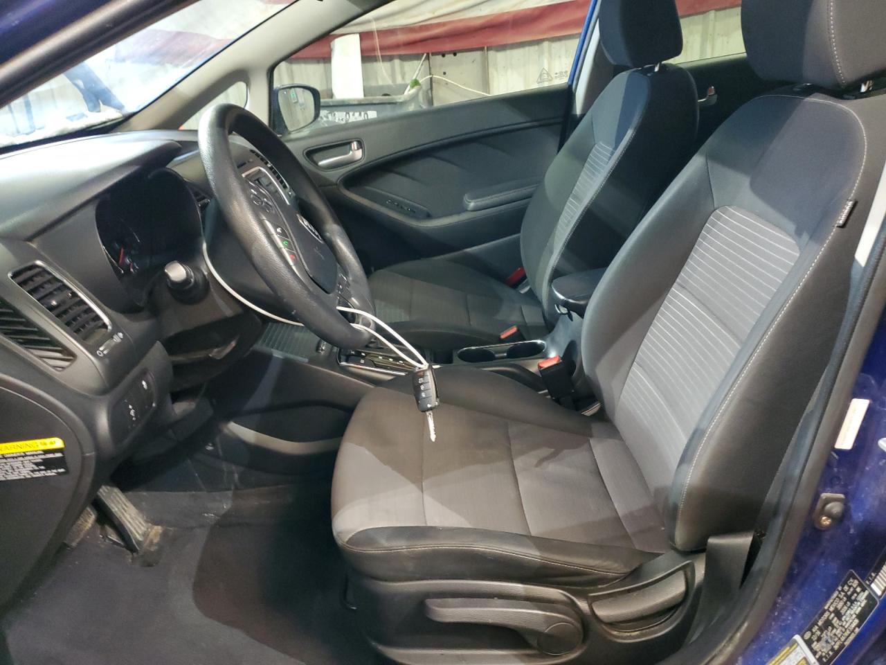 2017 Kia Forte - Image 7